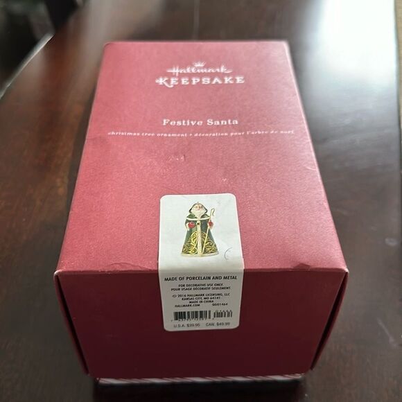 Hallmark Keepsakes Festive Santa Ornament - Picture 3 of 5